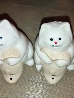 White Ceramic Cat Salt and Pepper Shakers - Set of 2